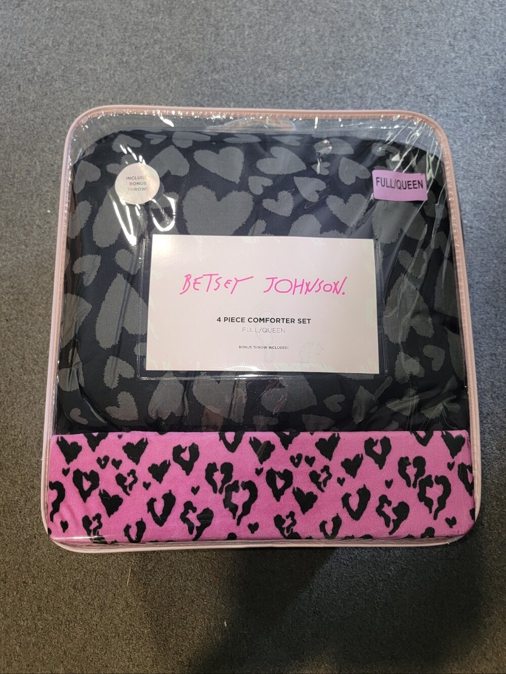 Betsey Johnson Black & Pink Heart and Leopard Comforter Set NIB
